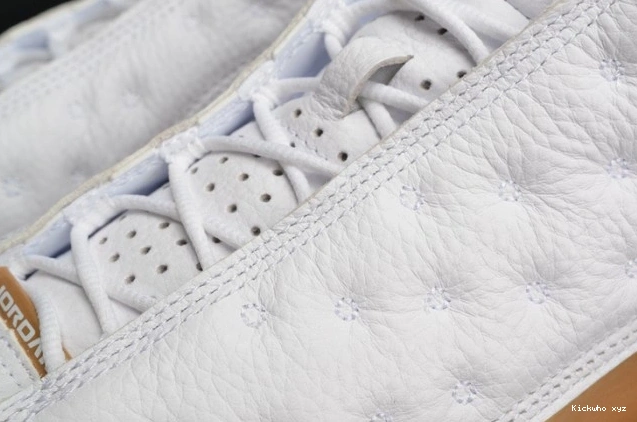 white JORDAN RETRO 414571-135 MOMENTS